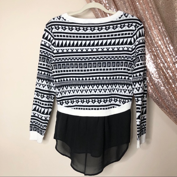 Black & White Aztec Layered Sweater - Picture 3 of 8